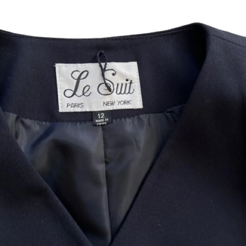 Le Suit Blazer Navy Blue Gold Buttons Cuffed Sleeve Career Jacket Size 12 - Image 2