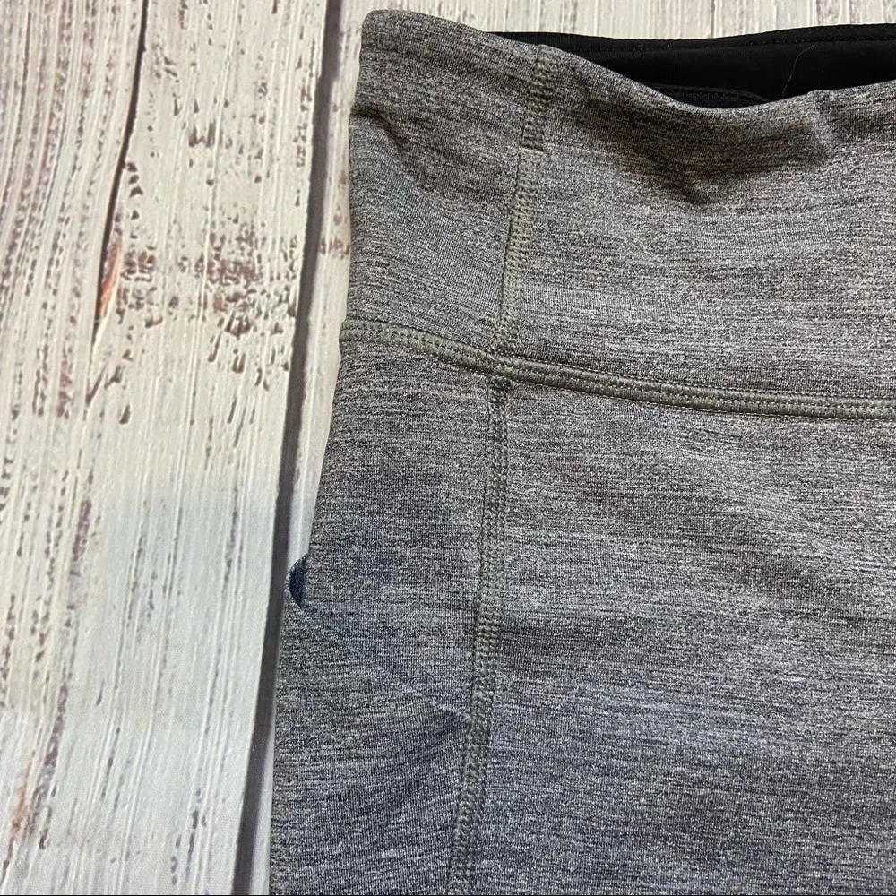 Lululemon  Pace Rival Crop. Size 4. EUC - Image 5