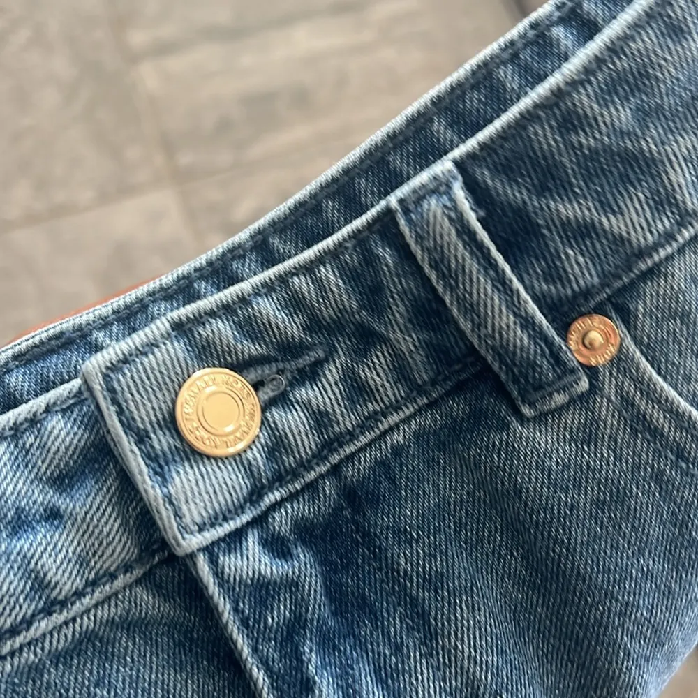 Michael Kors Denim Mini Skirt - Angel Blue Wash Size 8 New w/Tag Retail $195 - Image 10