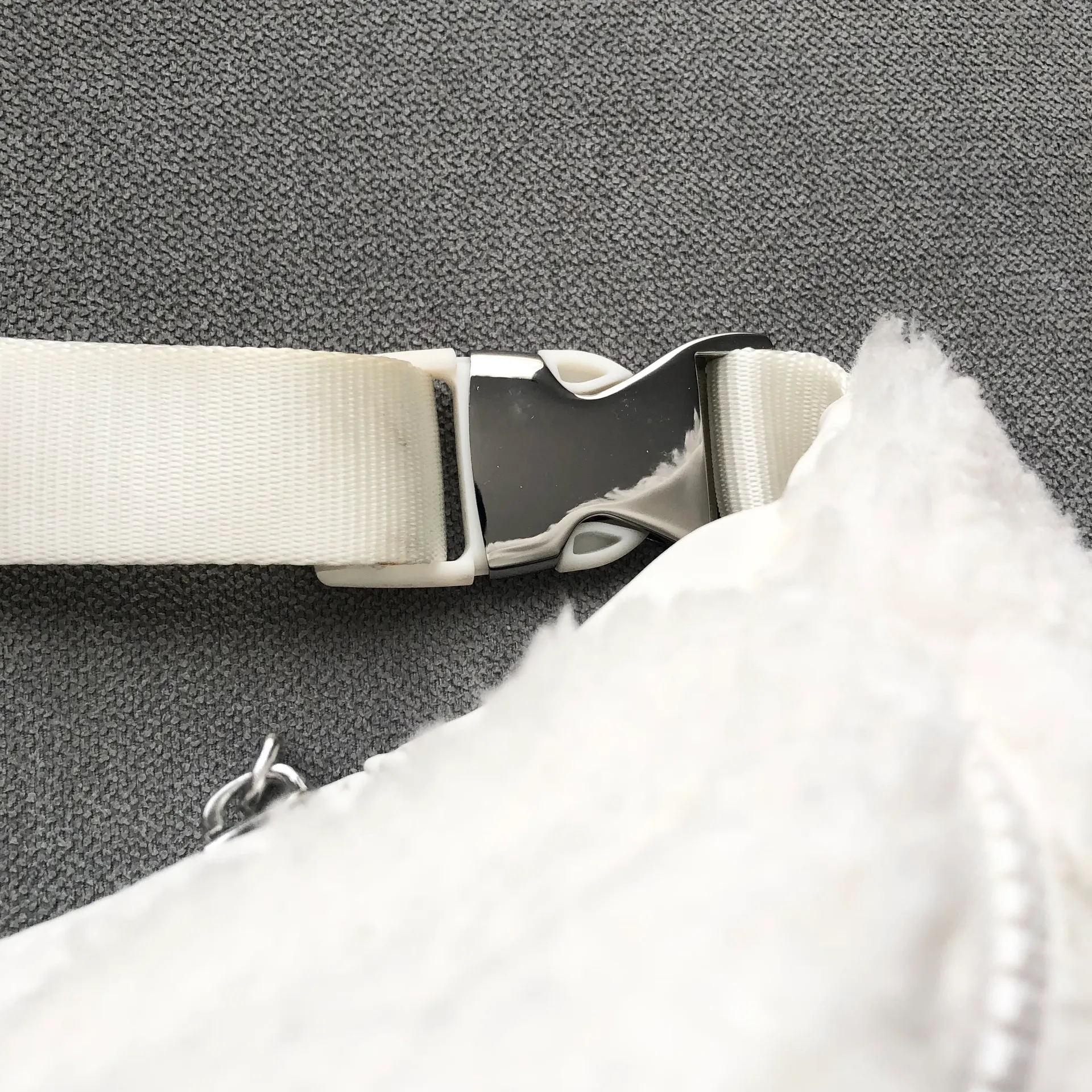 Sherpa Explorer Fanny Pack Ivory - Image 5