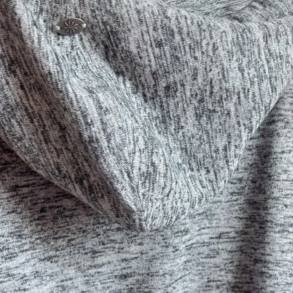 Athleta Robyn Batwing Hooded Marled Gray Sweatshirt Pullover Small Stretchy - Image 7