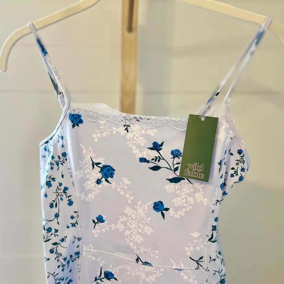Wild Fable Women Floral Lace Trim Cami Romper Light Blue Roses Size M - Image 2