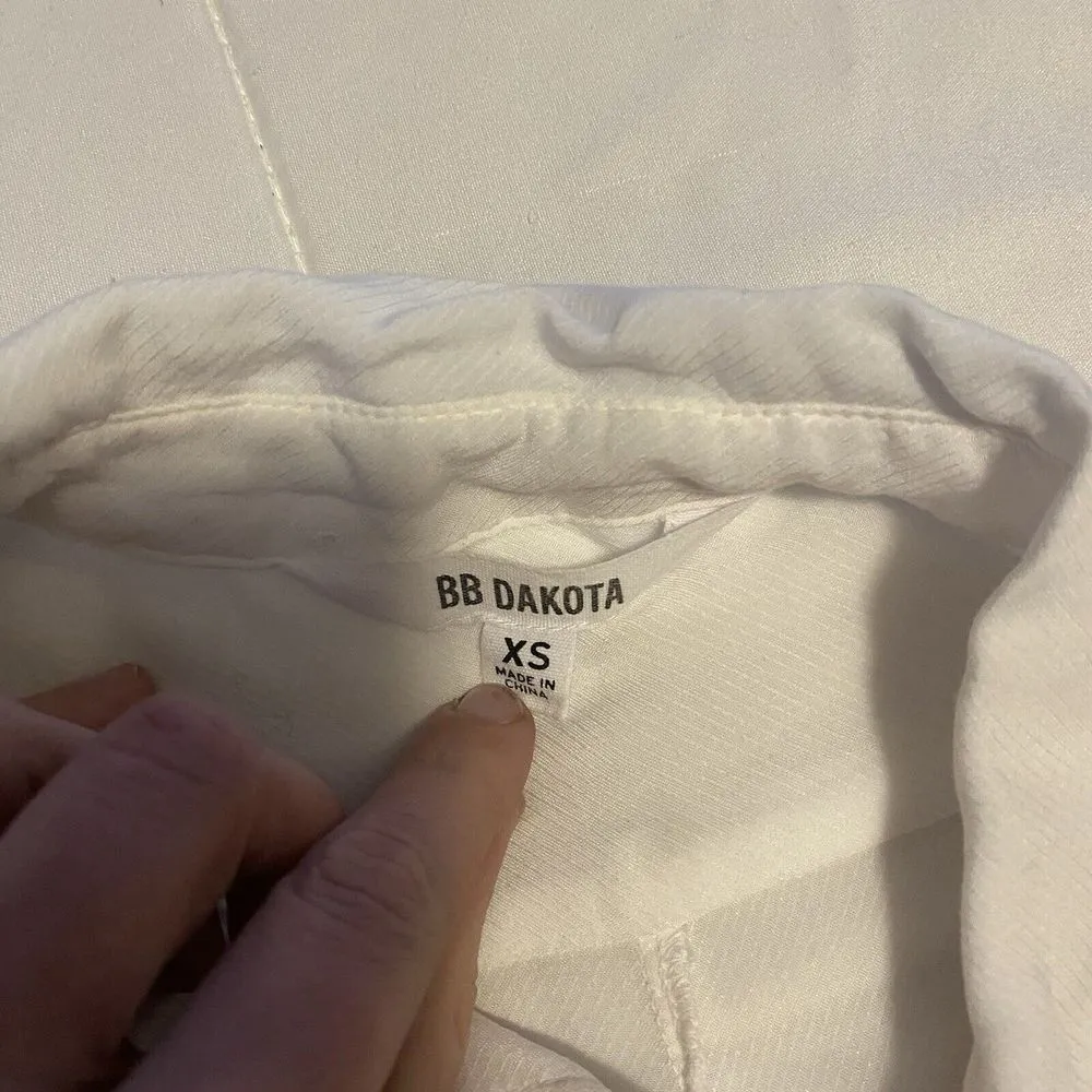 BB Dakota Pink White Buttonup Shirt Size XS Professional Open Back‎ - Image 2