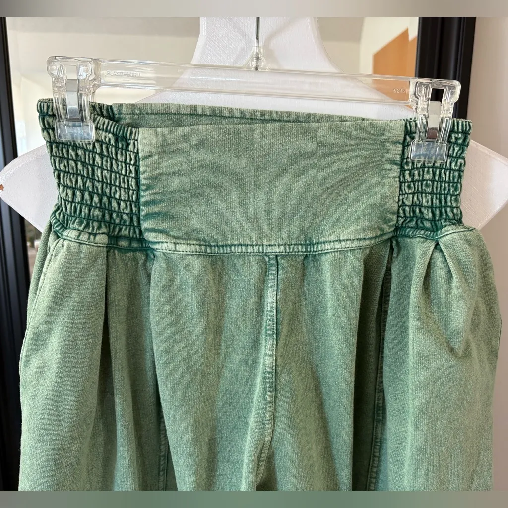 FREE PEOPLE Green Billie Pants With Elastic Smocked Waistband & Ankle Tie - Image 7