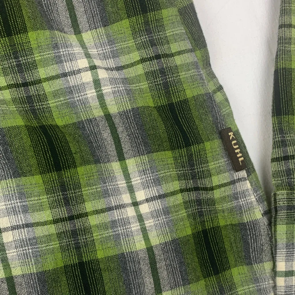 KÜHL size large women's long sleeve Green Plaid Shirt pearl snap button down - Image 5