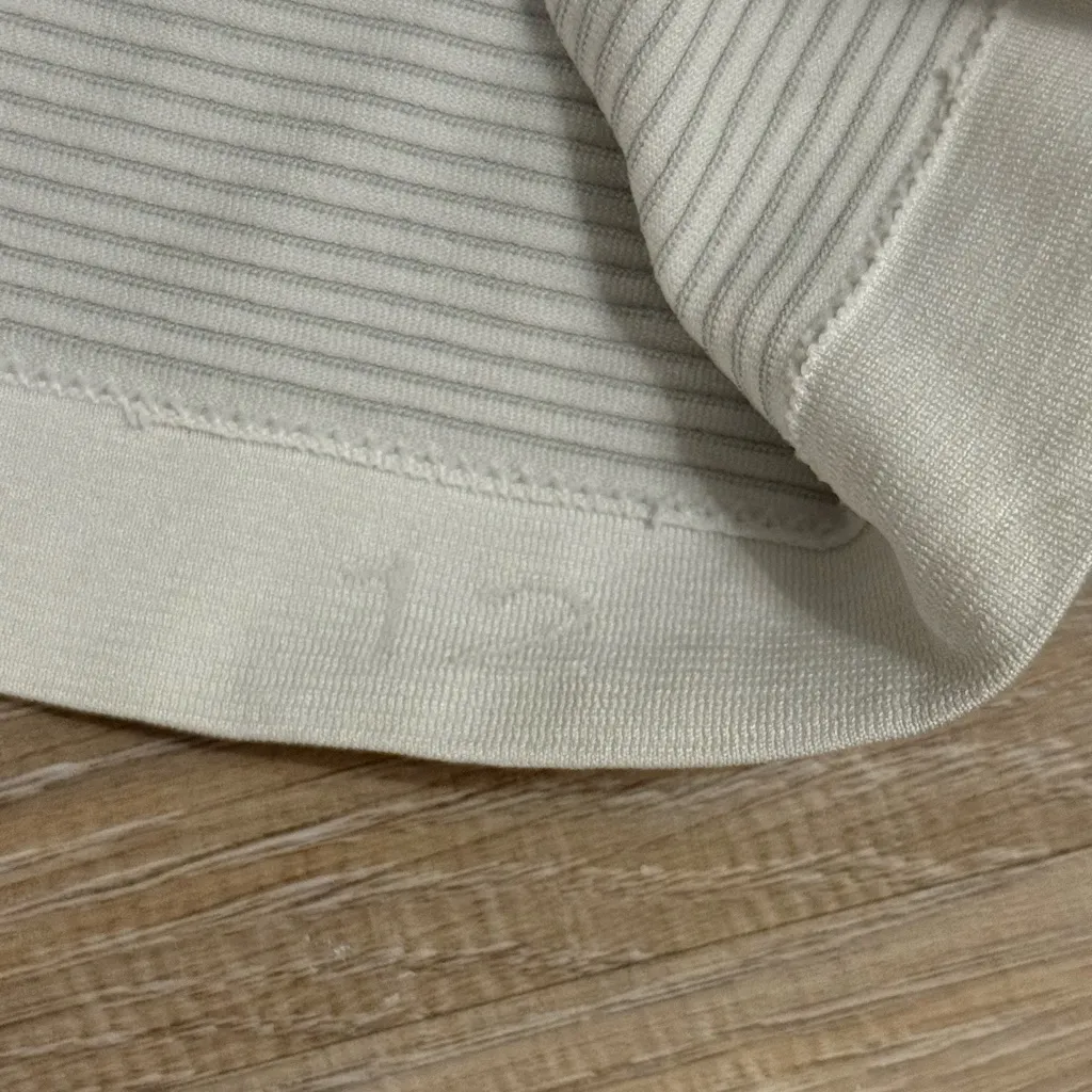 Lululemon White Swiftly Tech Short Sleeve Size 12 - Image 2