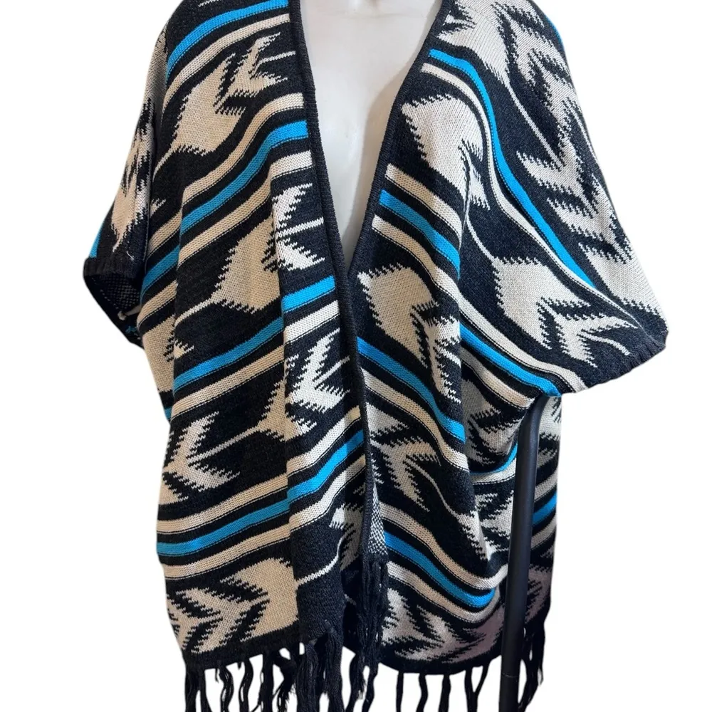 POL Black/White/Blue Open Poncho Sweater Sz S LN - Image 5