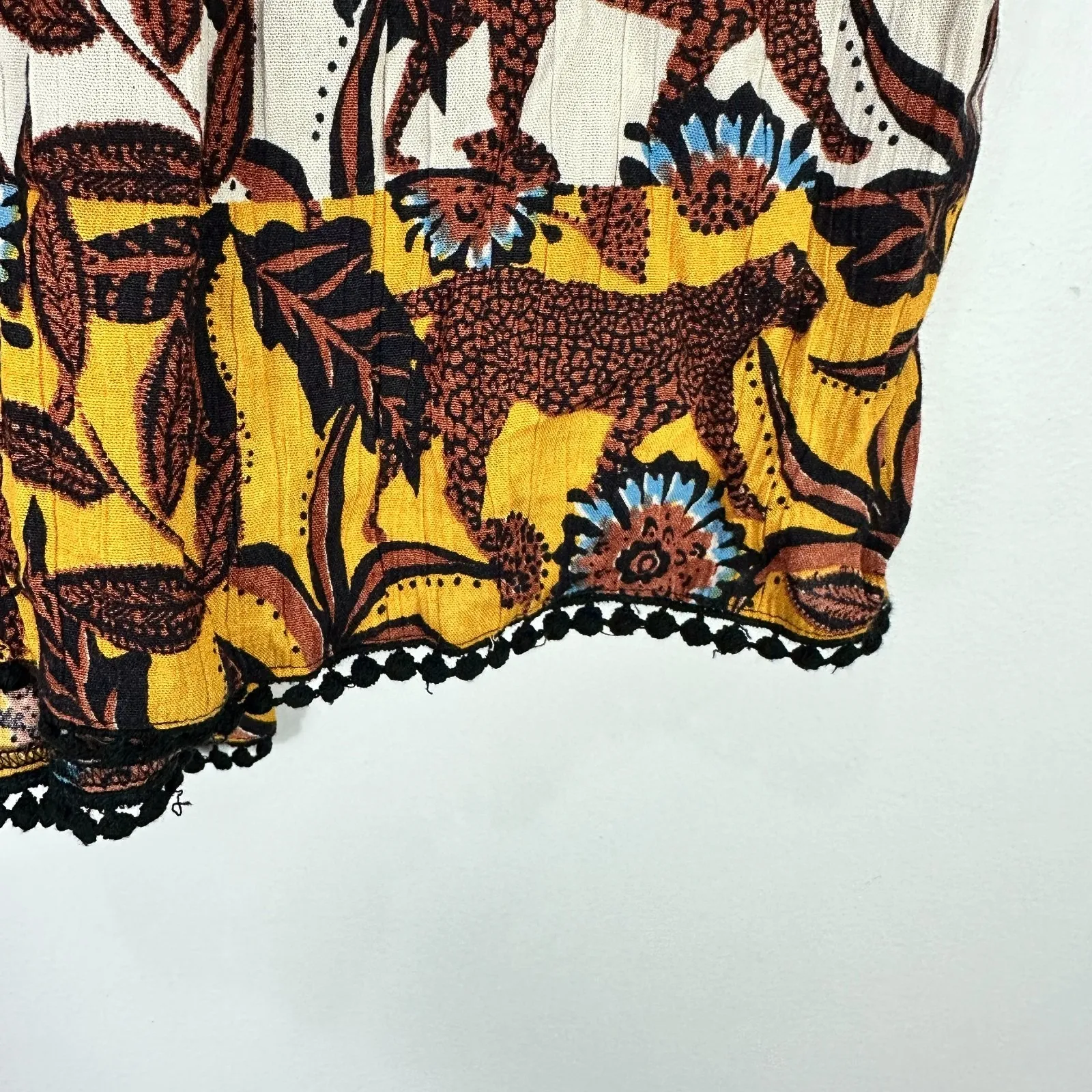 Francescas Shorts Small Boho Floral Tassel Trim Festival Vacation Indie NWT - Image 6