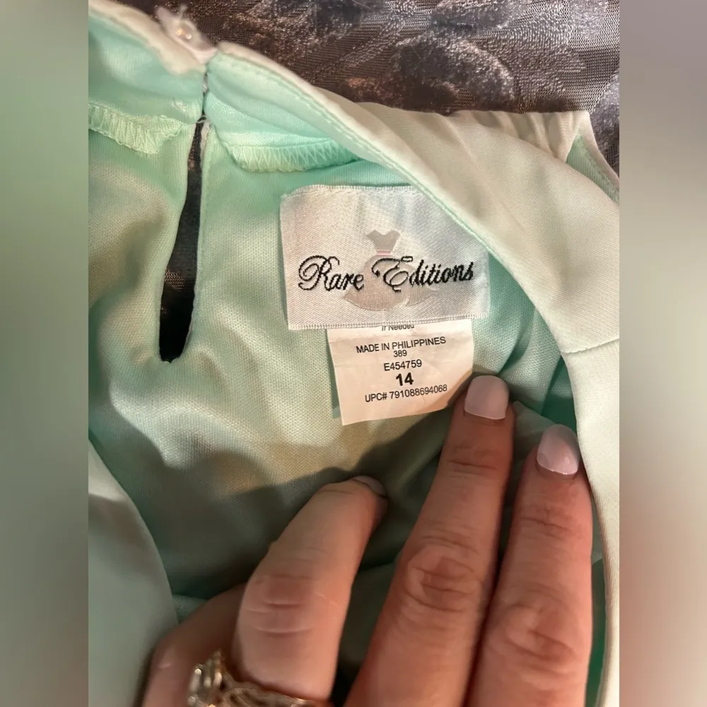 Teal Ombré Accordion Pleat Dress Size 14 kid/size 4 Juniors White - Image 8