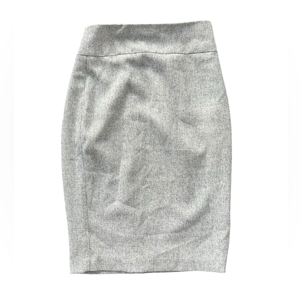 LOFT Gray and Navy Skirt Set - Image 10