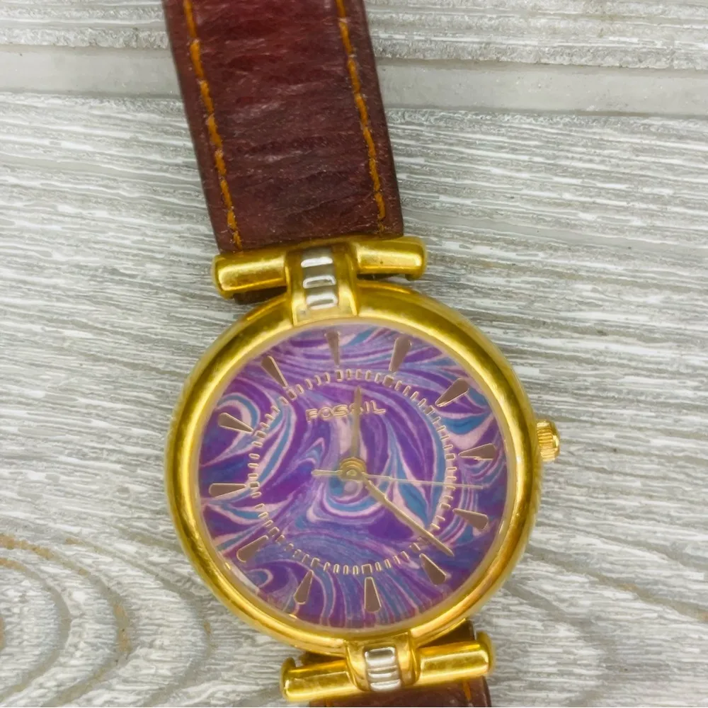 Vintage Fossil World Women Prism bevelled crystal Dial Watch leather band - Image 2