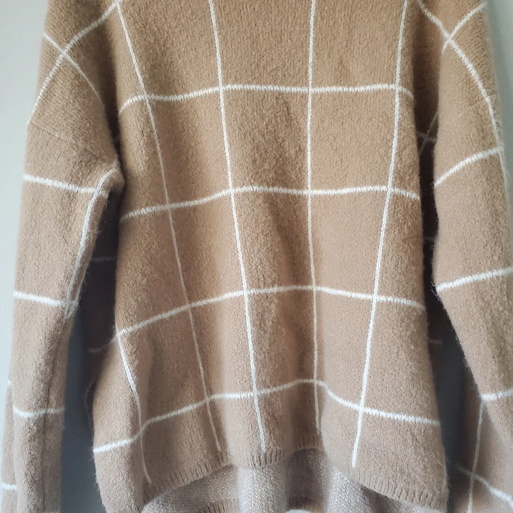 Lumiere Light Brown and White Windowpane Cowl Neck Sweater Size Medium - Image 3