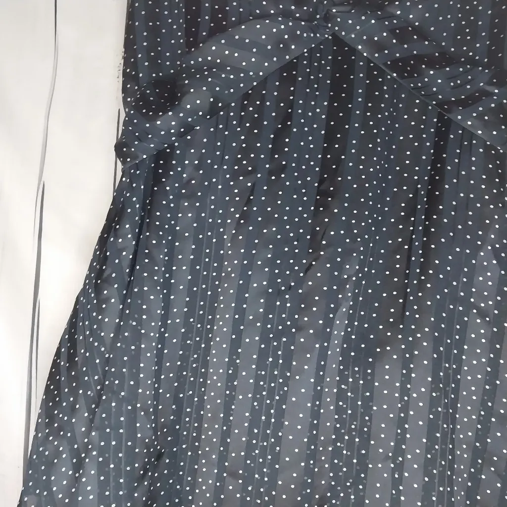 Banana Republic Pleated Tiered Sleeveless Polka Dot Dress NWT - Image 8