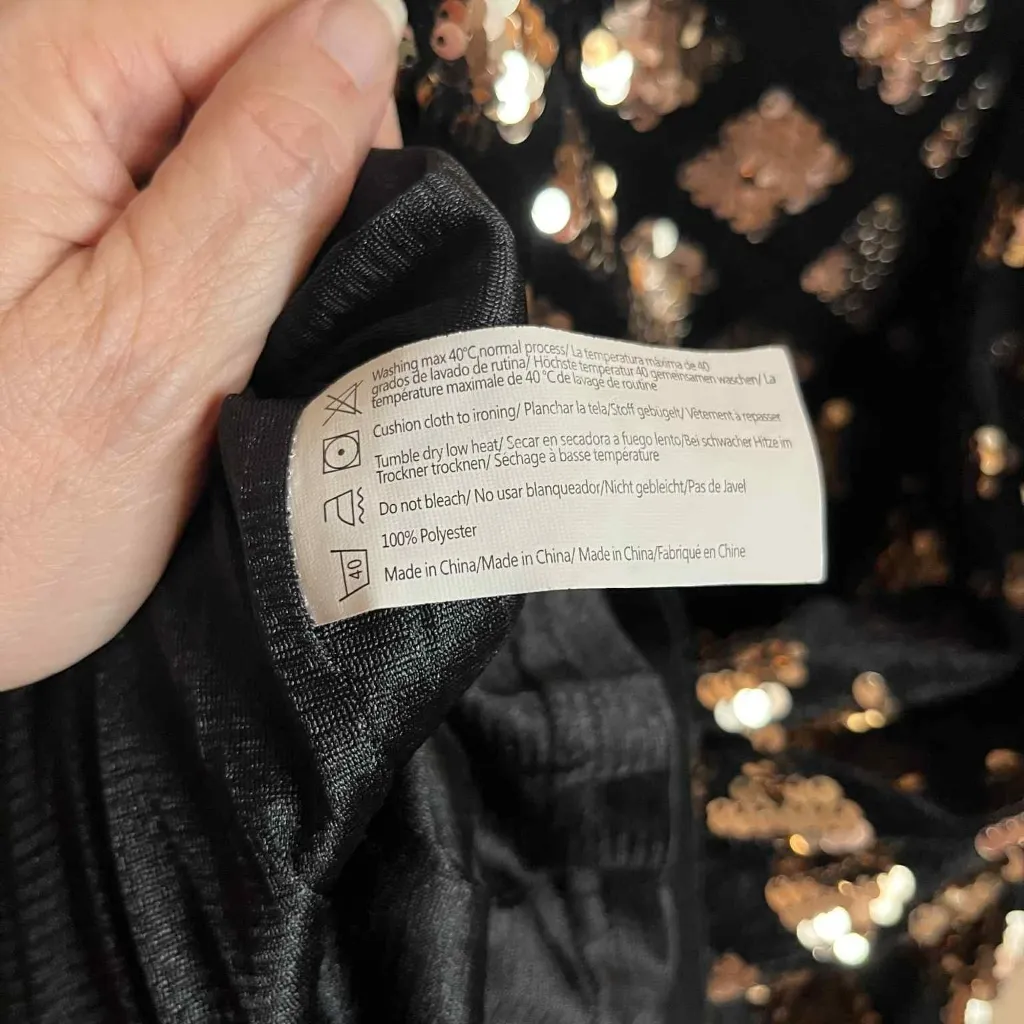 In'Voland Sequin 20W Gold And Black V Neck Sparkly Cocktail Dress - Image 5