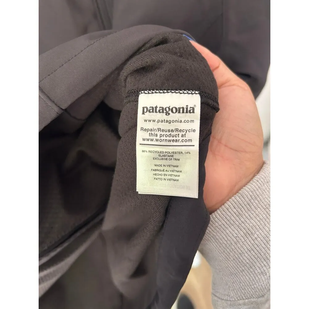 Patagonia Women's Black Full Zip Jacket Size Small - Image 7