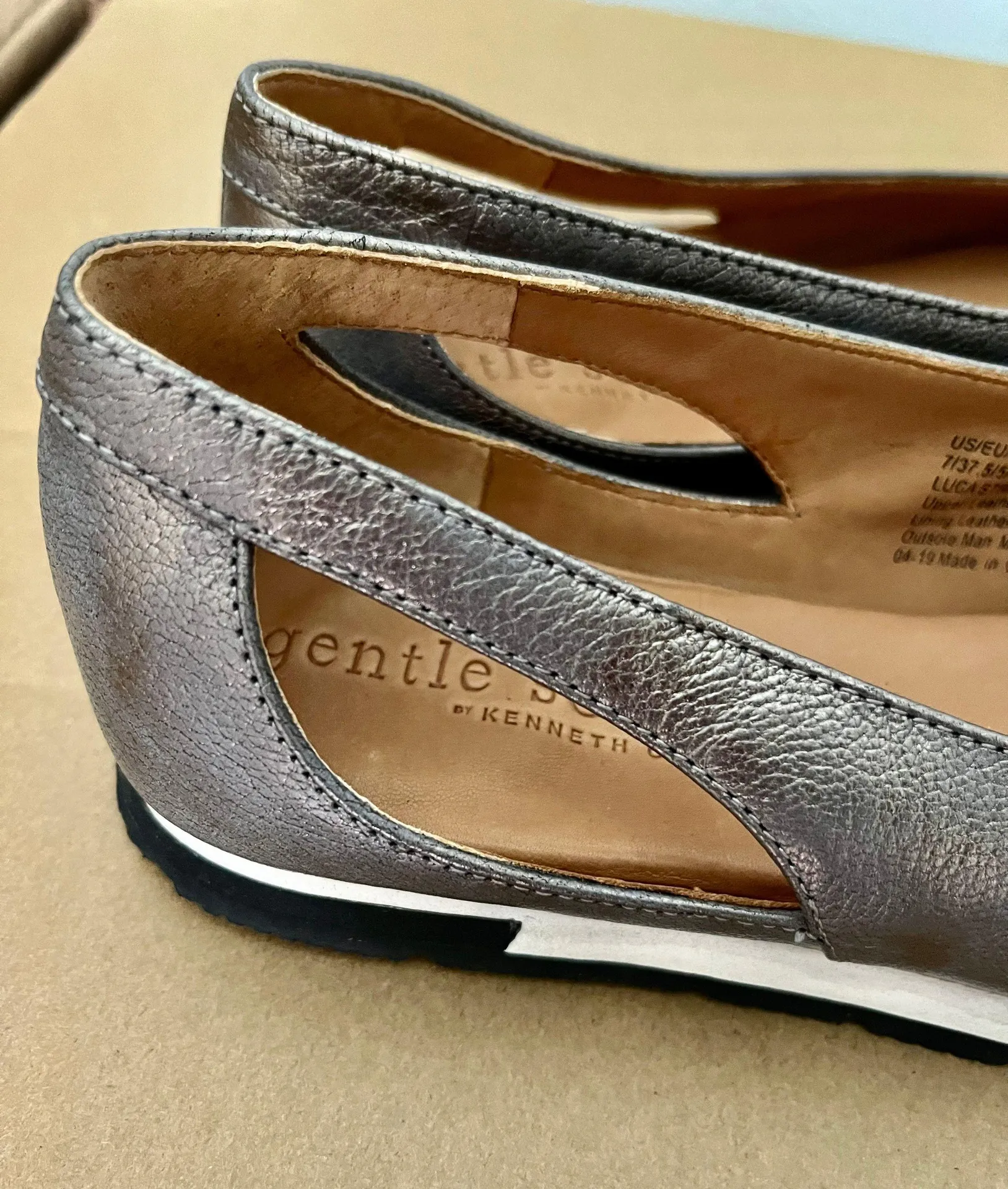 Luca Straps Leather Cutout Comfort Flats - Image 3