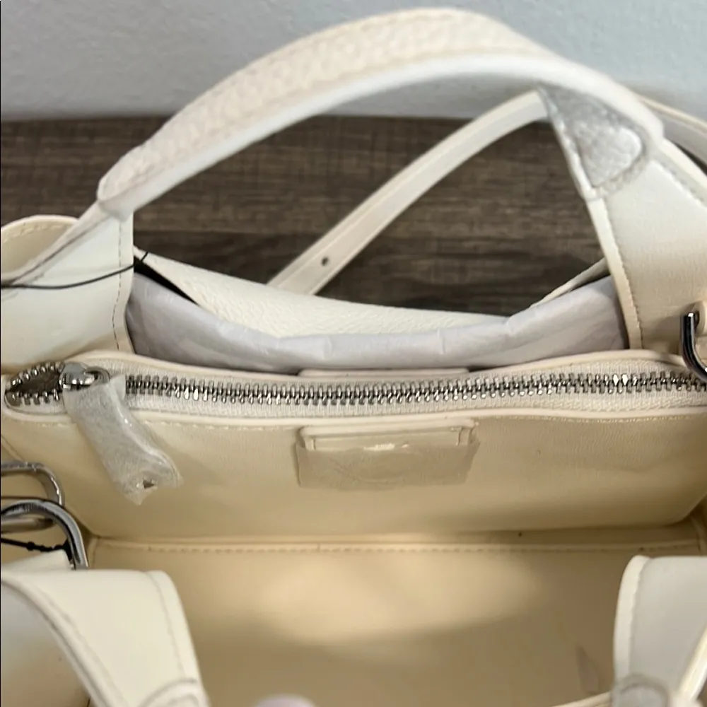DKNY White Leather Satchel/Crossbody 🤍 - Image 13