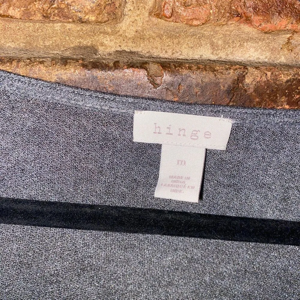 Hinge Short Sleeve Gray Ruffle Side Top Women's Size Medium - Image 3