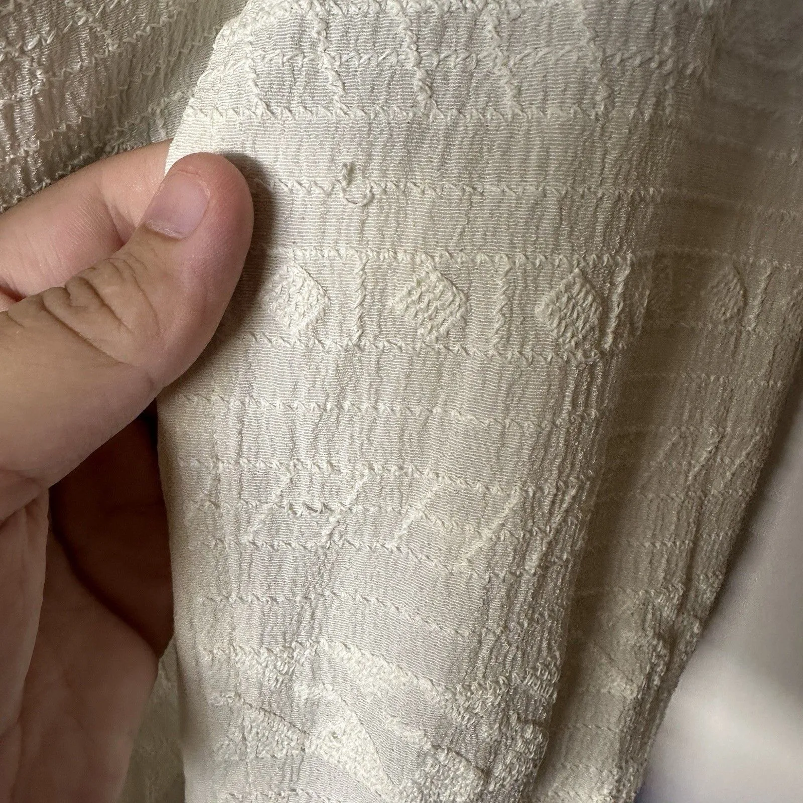 Coldwater Creek Women's White Button Down Blouse - Size L - Textured Rayon Blend - Image 7