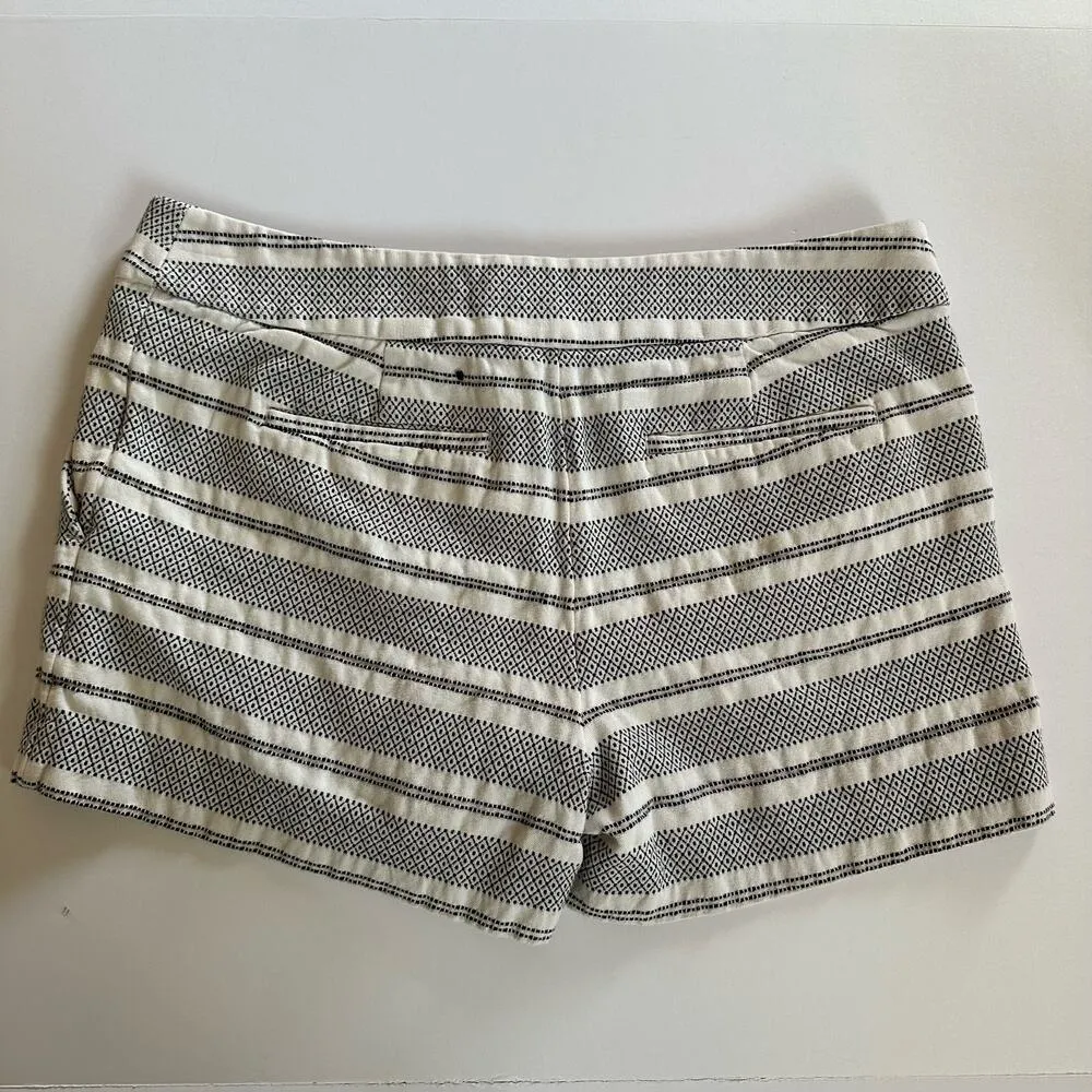 Ann Taylor LOFT The Riviera Short Women’s size 12 black and white striped tweed - Image 2