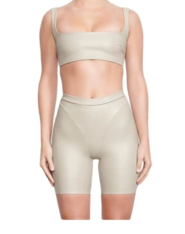 Skims faux leather biker shorts color shell size 4X - Image 8