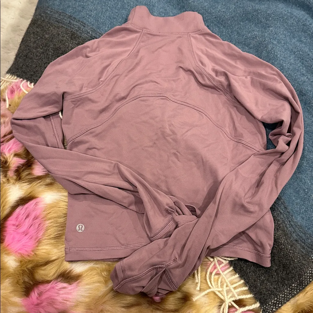 Lululemon 1/4 zip pullover - Image 4