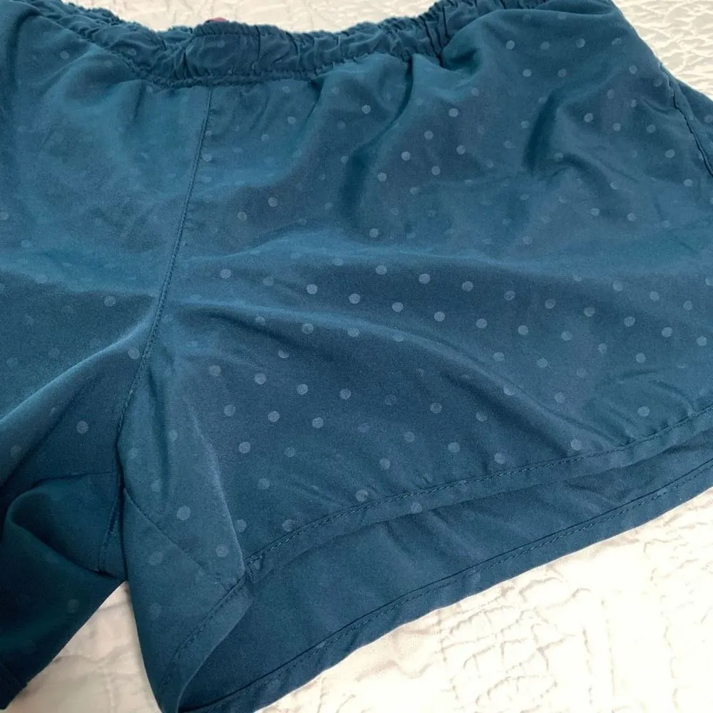 Old Navy Athletic Short Size Large - Image 4