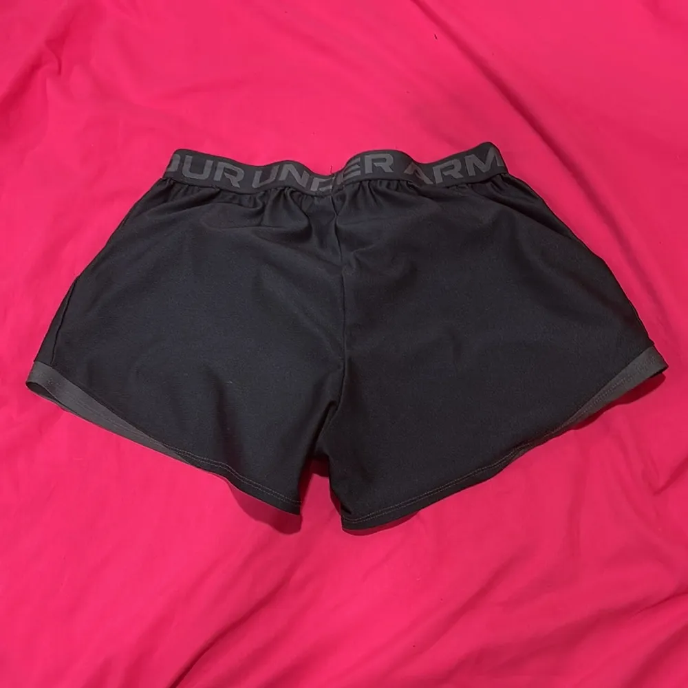 Under Armour Black Athletic Shorts Lightweight Moisture-Wicking - Image 3