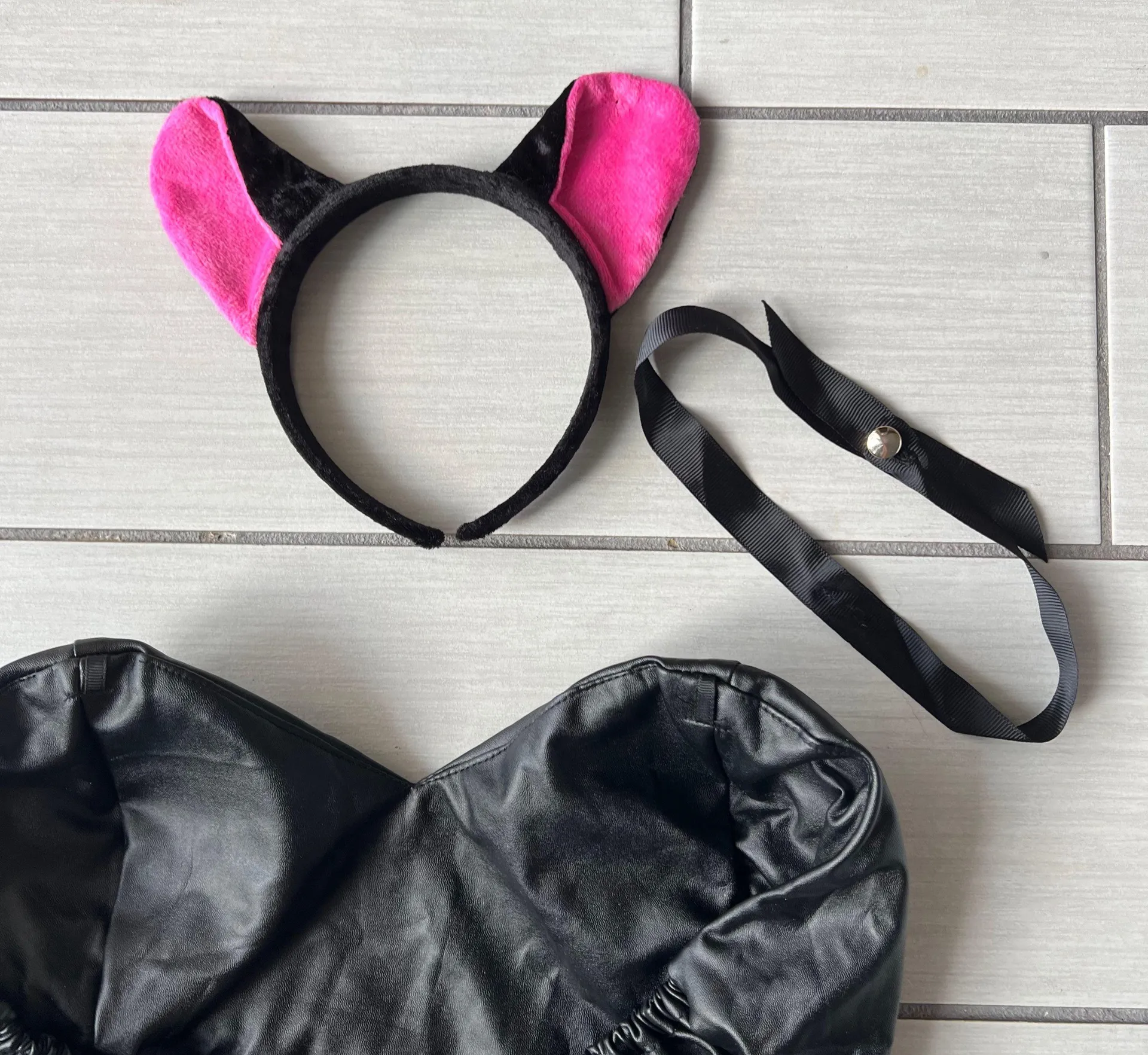 Leather Bodysuit Bunny/Mouse Costume Medium 0232 Black - Image 4