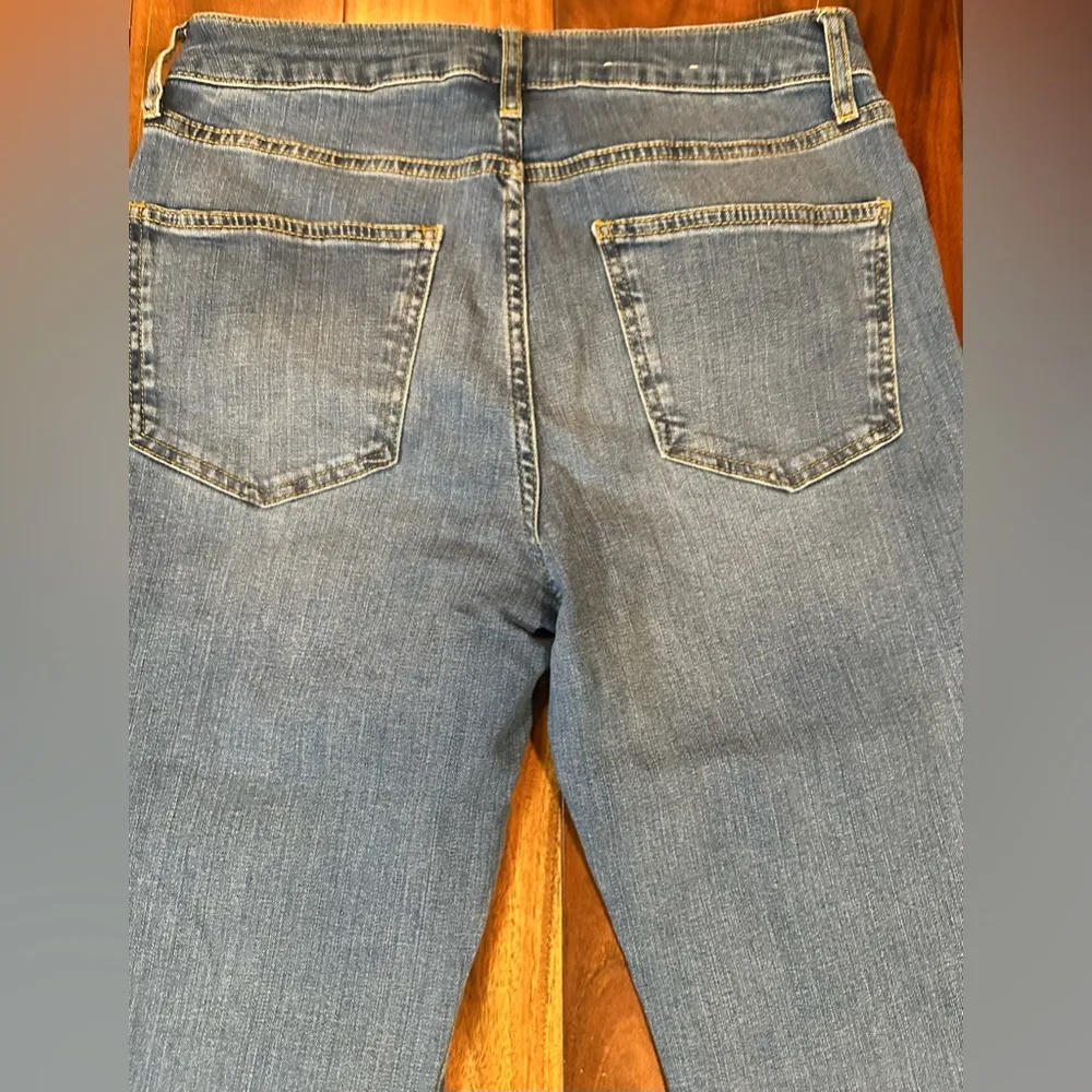 Boden Denim Flare Jeans - Image 11