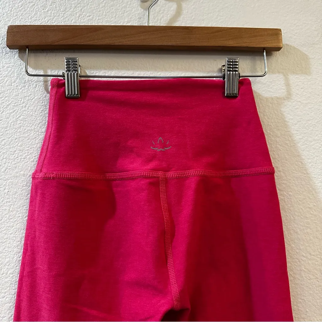 Beyond Yoga Spacedye Caught In The Midi High Waisted Legging Size XS Pink - Image 6