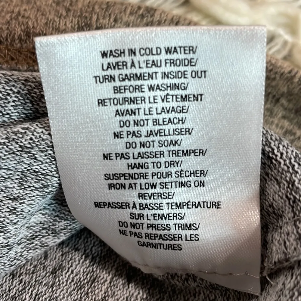 Sand and grey heather VOGUE sequin V lightweight long sleeve sweater sweatshirt Brown Size XL - Image 9