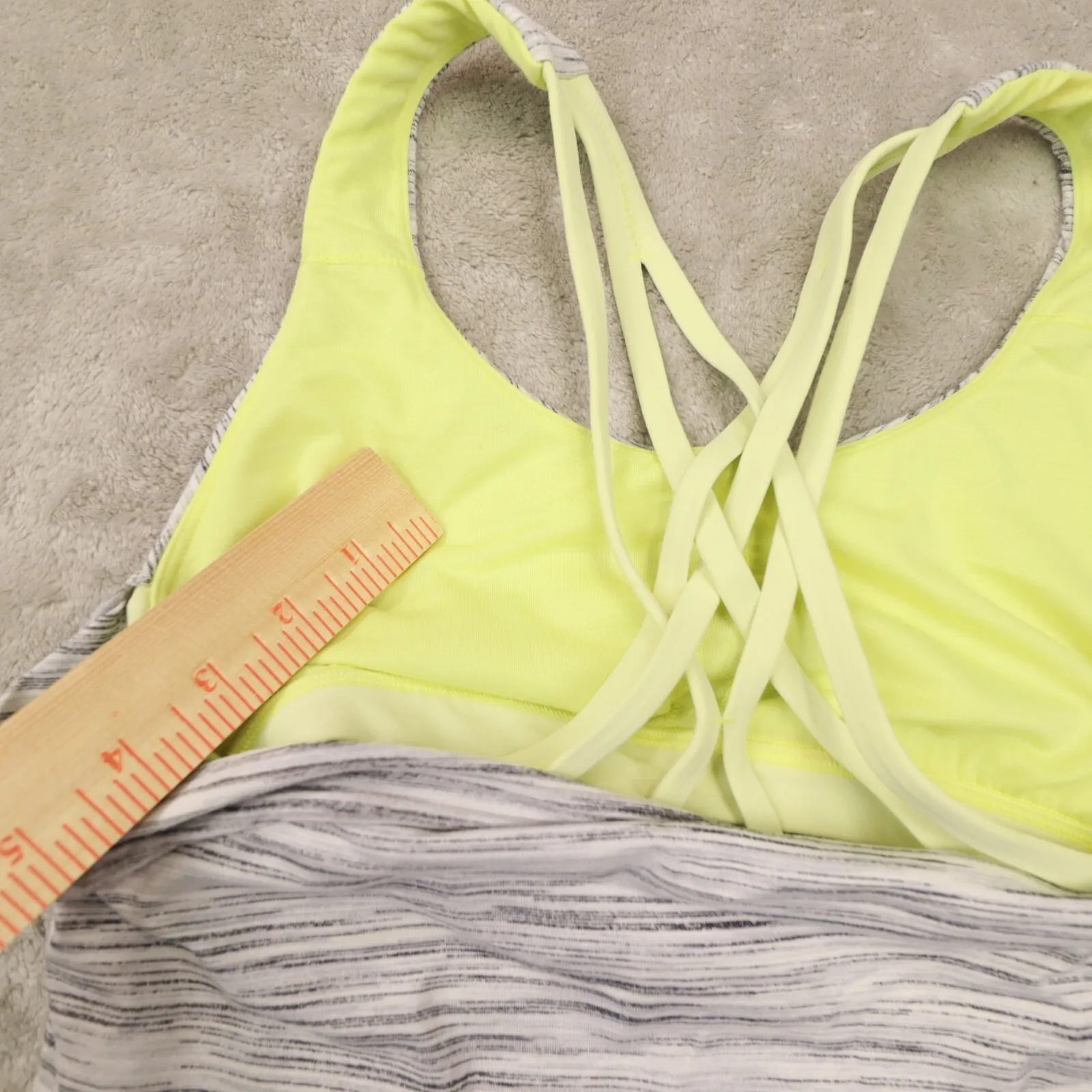 Lululemon‎ Women Neon Yellow Gray White Slay The Studio 2 in 1 Bra Tank Top sz 6 - Image 4