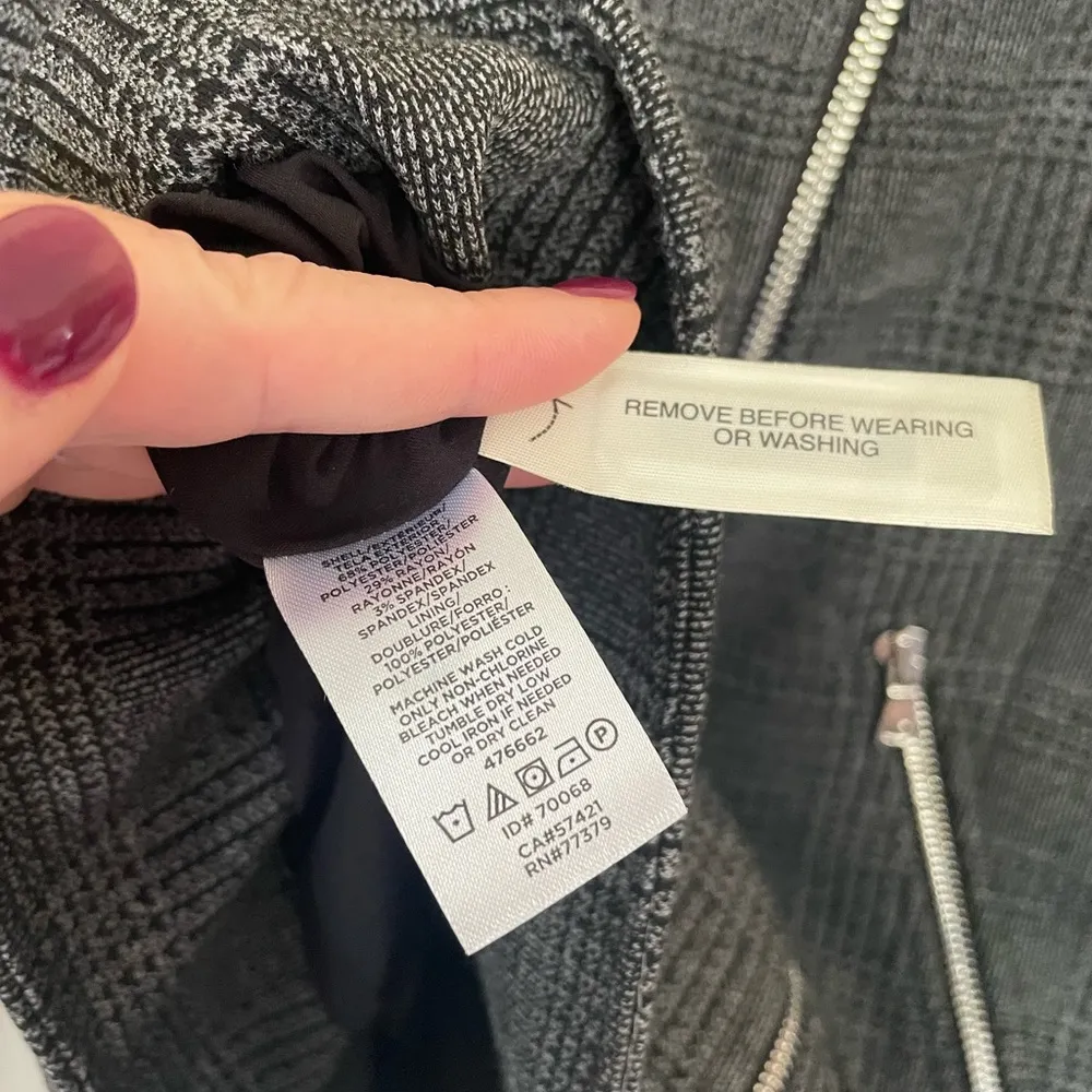 Ann Taylor Grey Plaid Zip Up Jacket Blazer ~ Pockets, Lined ~ Women’s Size 2 - Image 8