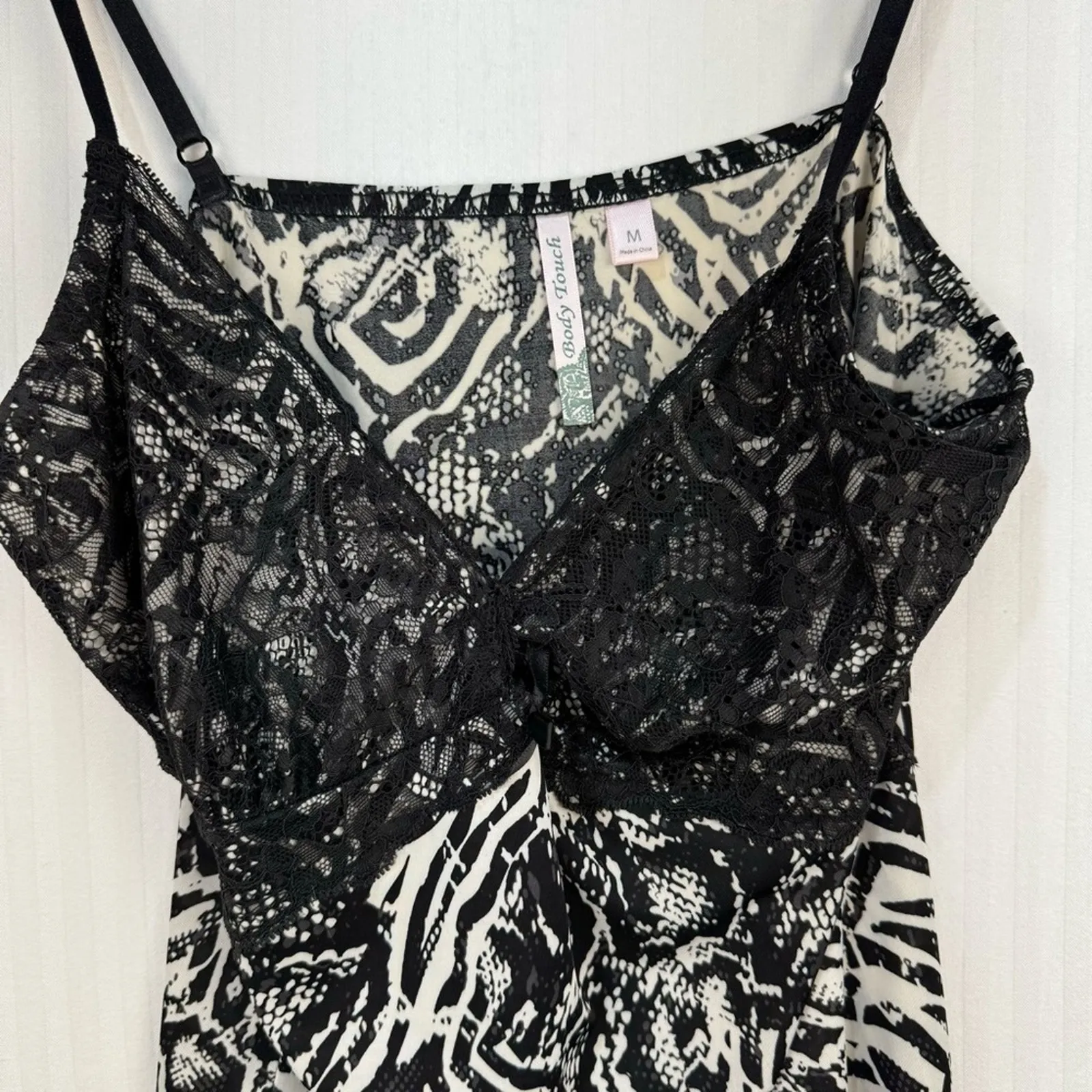 Body Touch Satin Chemise Slip Robe Set Women’s Medium Lace Lingerie Animal Print - Image 6