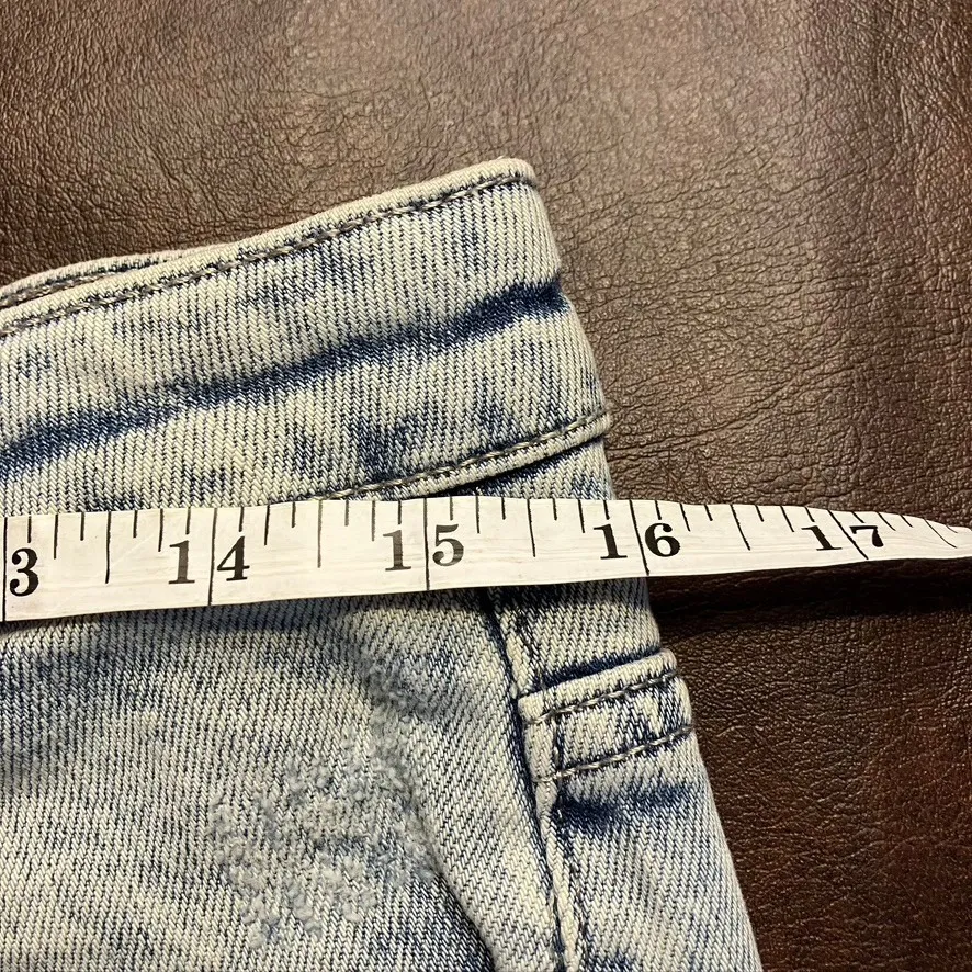 VERSONA Modern Wide Leg Jeans Women's Size 10 Light Wash High Rise Denim - Image 12