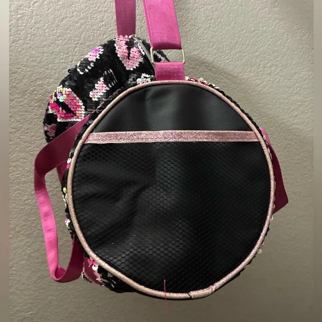 Danz N Motion Lips X Lipstick Sequins Rollbag Black & Pink - Image 10