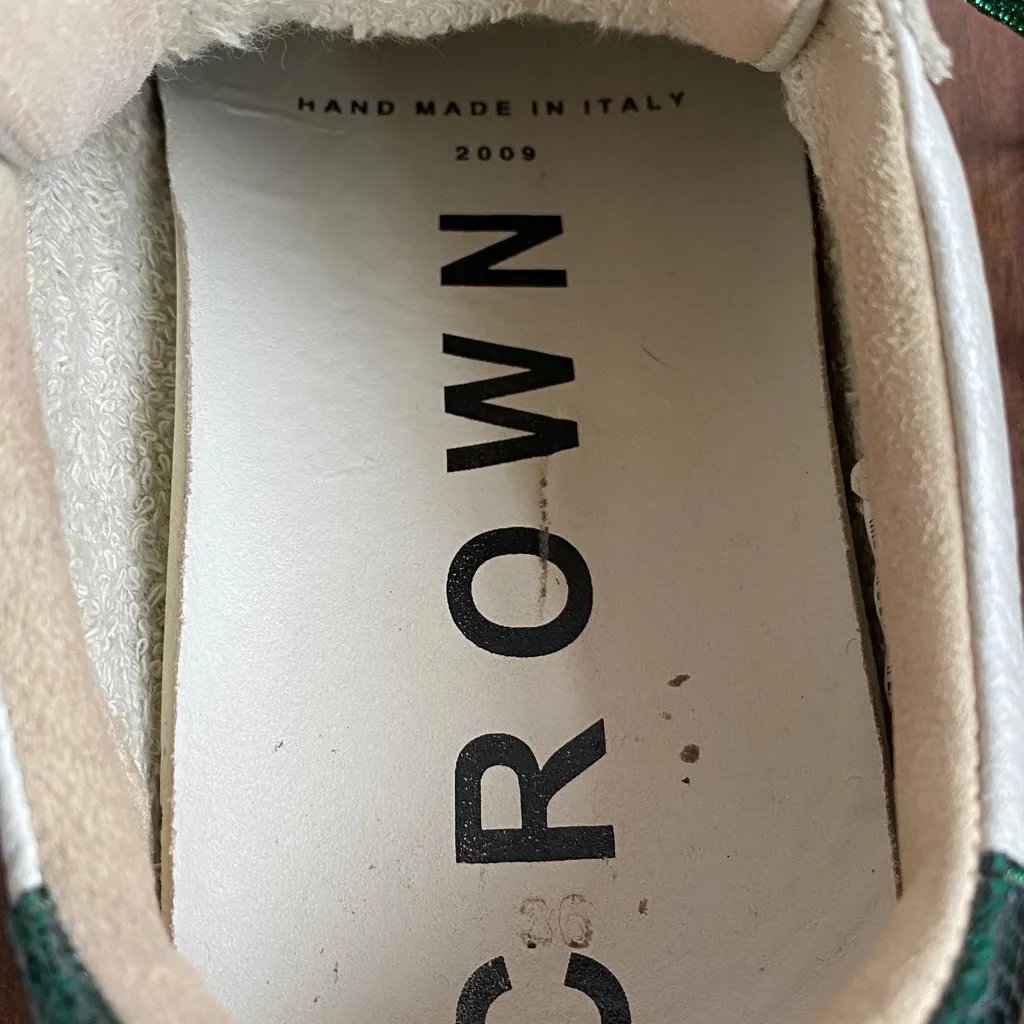 Leather Crown Distressed Low Studded Sneaker Glitter Green and Red Italy 2009 White Size 6 - Image 7