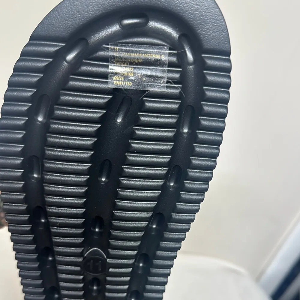 Wild Fable Black Minimalist Sandals New - Image 5