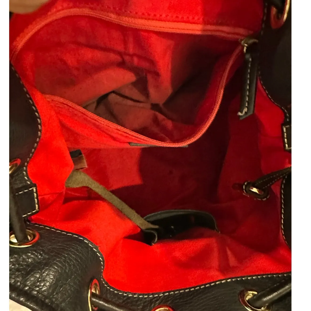 Dooney & Bourke Vintage Black Pebbled Leather Bucket shoulder handbag w dustbag - Image 10