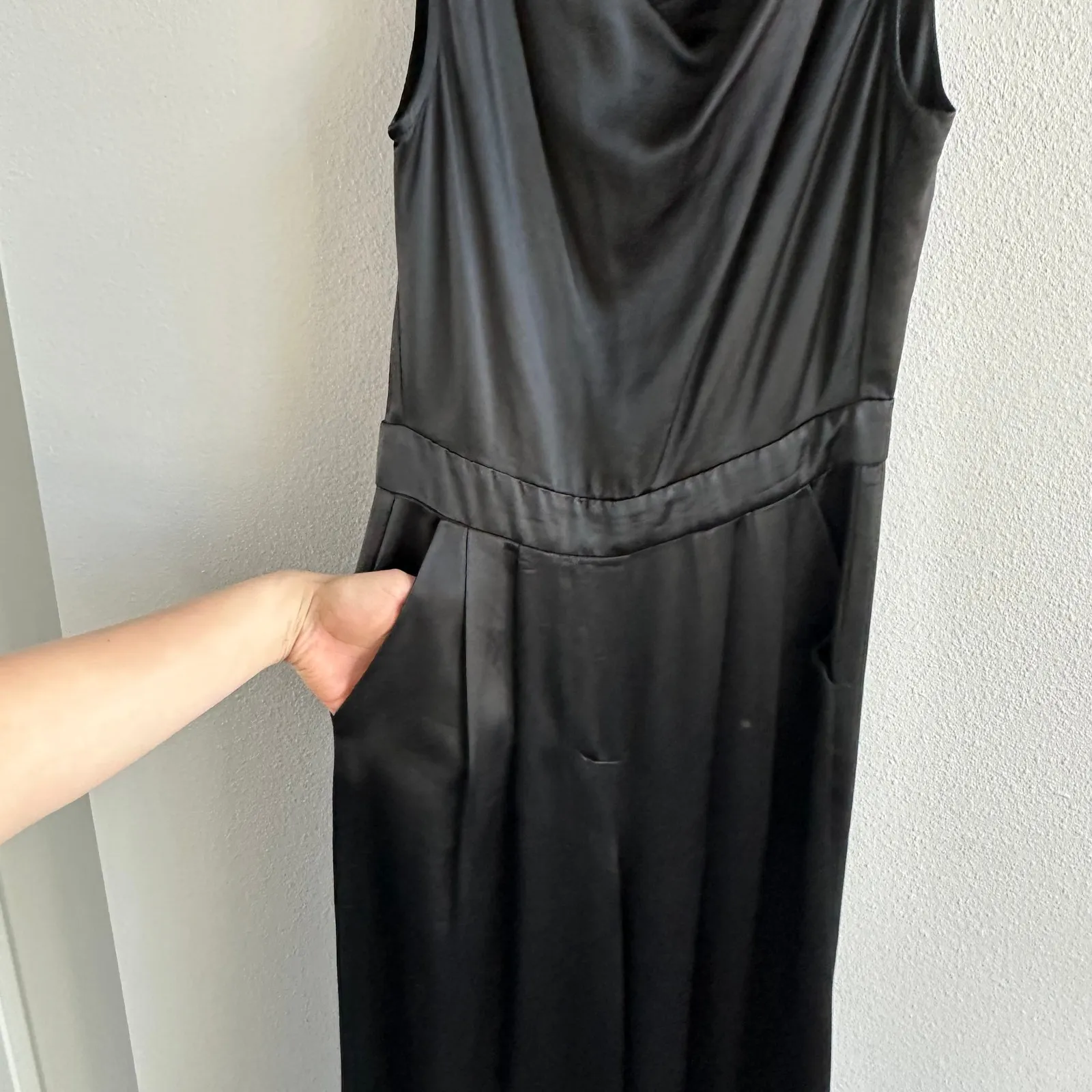 Nonchalant Jasmine Open Back Satin Jumpsuit Black Small - Image 4