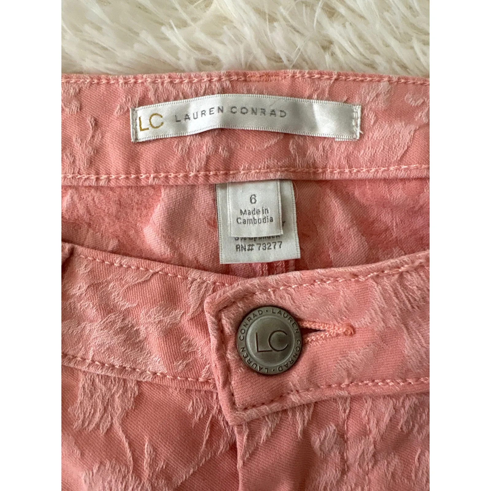 LC Lauren Conrad Women's Coral Pink Floral Print Skinny Leg Denim Jeans‎ - Image 3