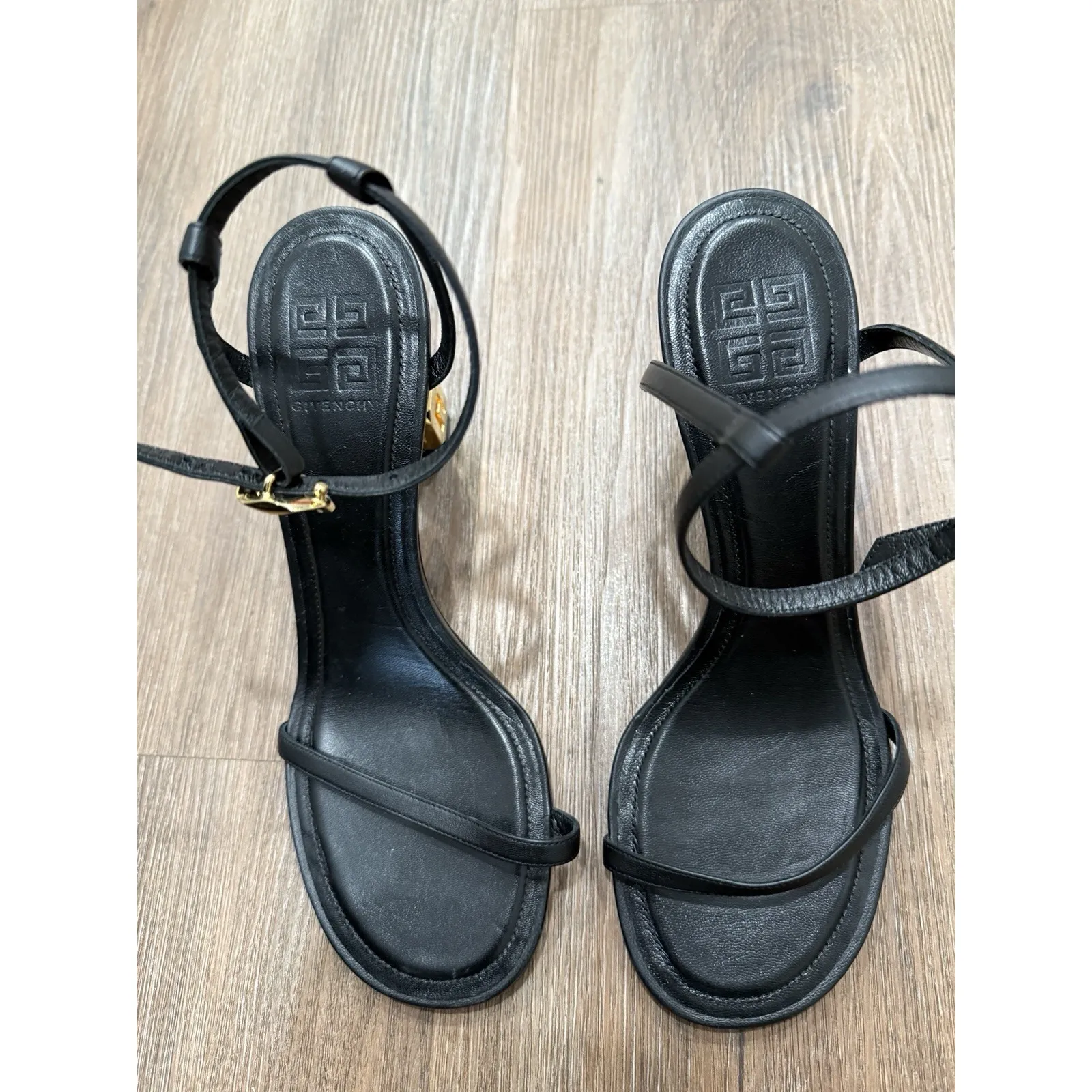 Givenchy‎  G Cube Sculptural Heel Leather Sandals size 40 - Image 4