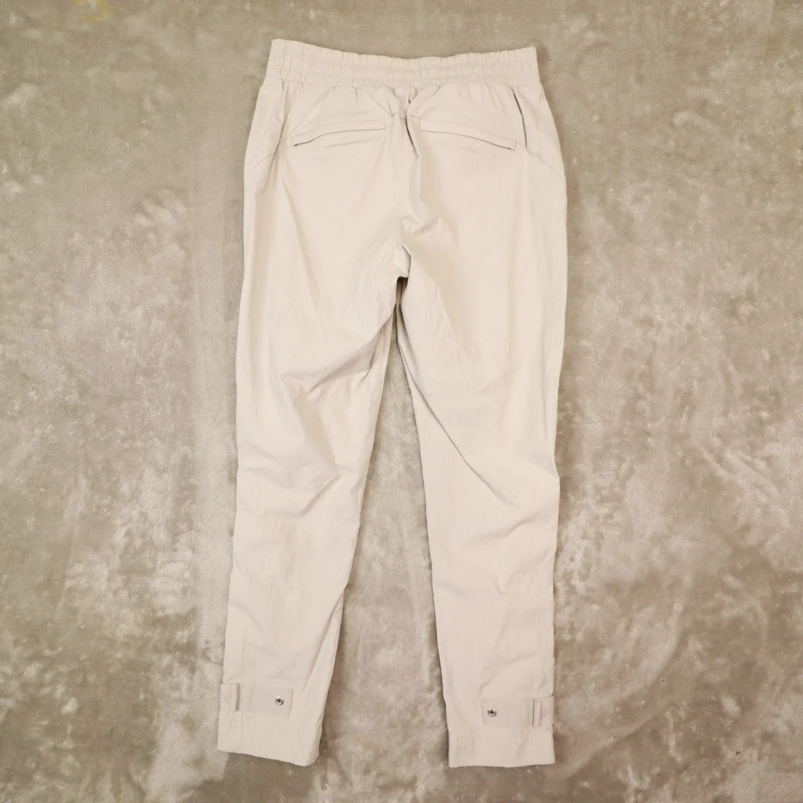 Athleta Trekkie Belted Pants Beige Womens size 4 Utility Hiking Outdoors - Image 4
