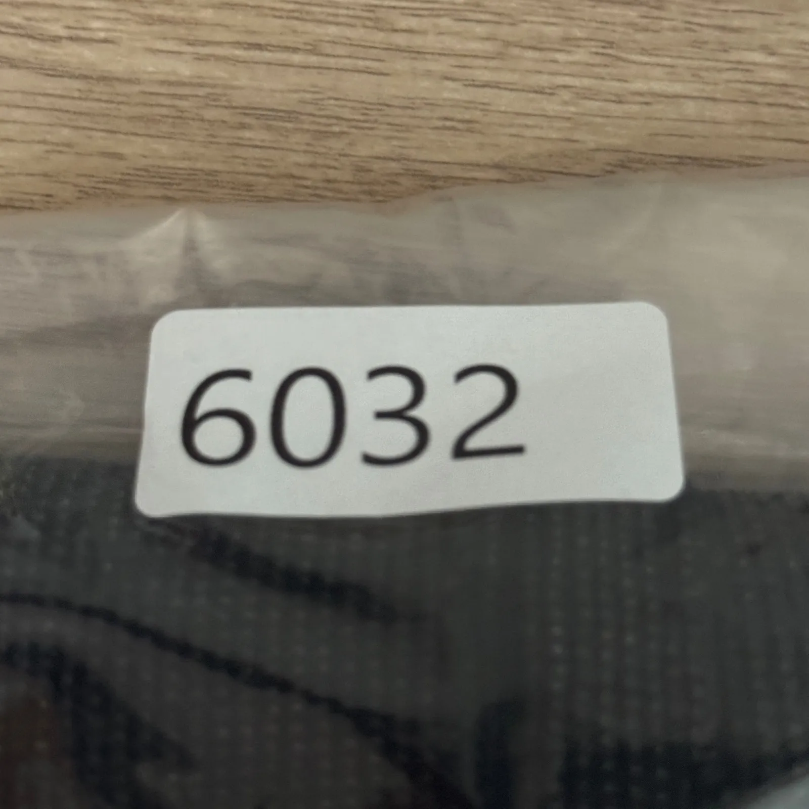 Pilcro Thermal Top Long Sleeve V Neck Casual Layering Shirt Black Gray‎ Small - Image 9