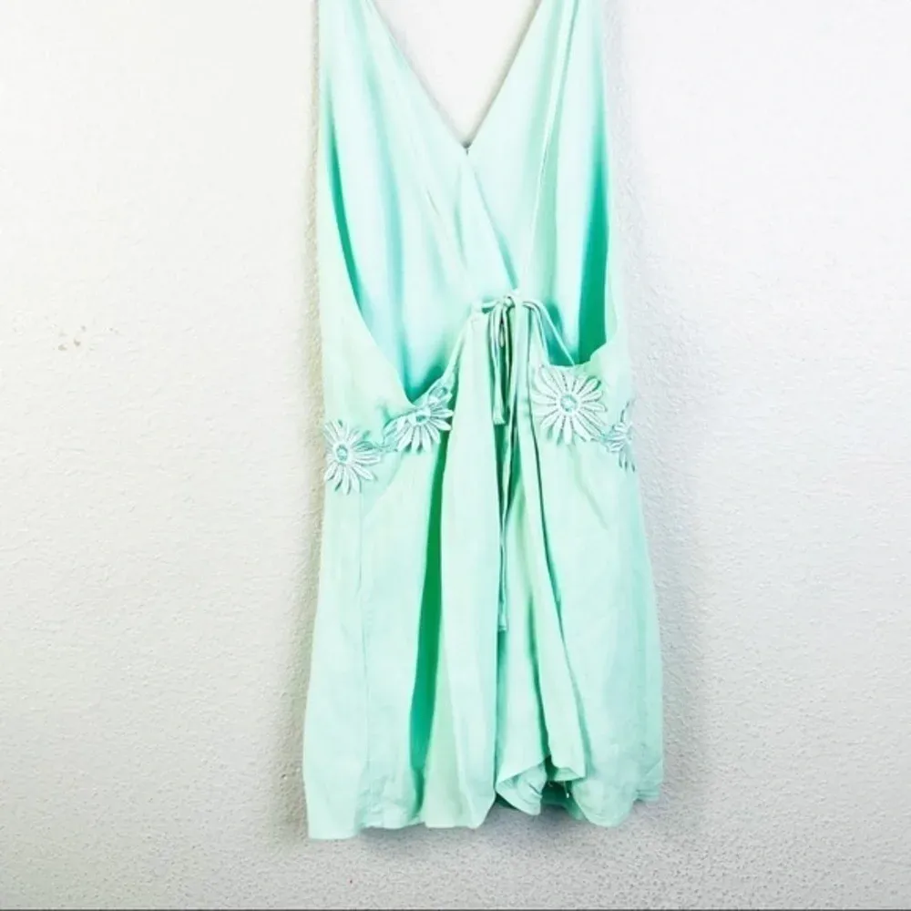 Maddy K Mint Flower‎ Open Back Romper Size Small - Image 7