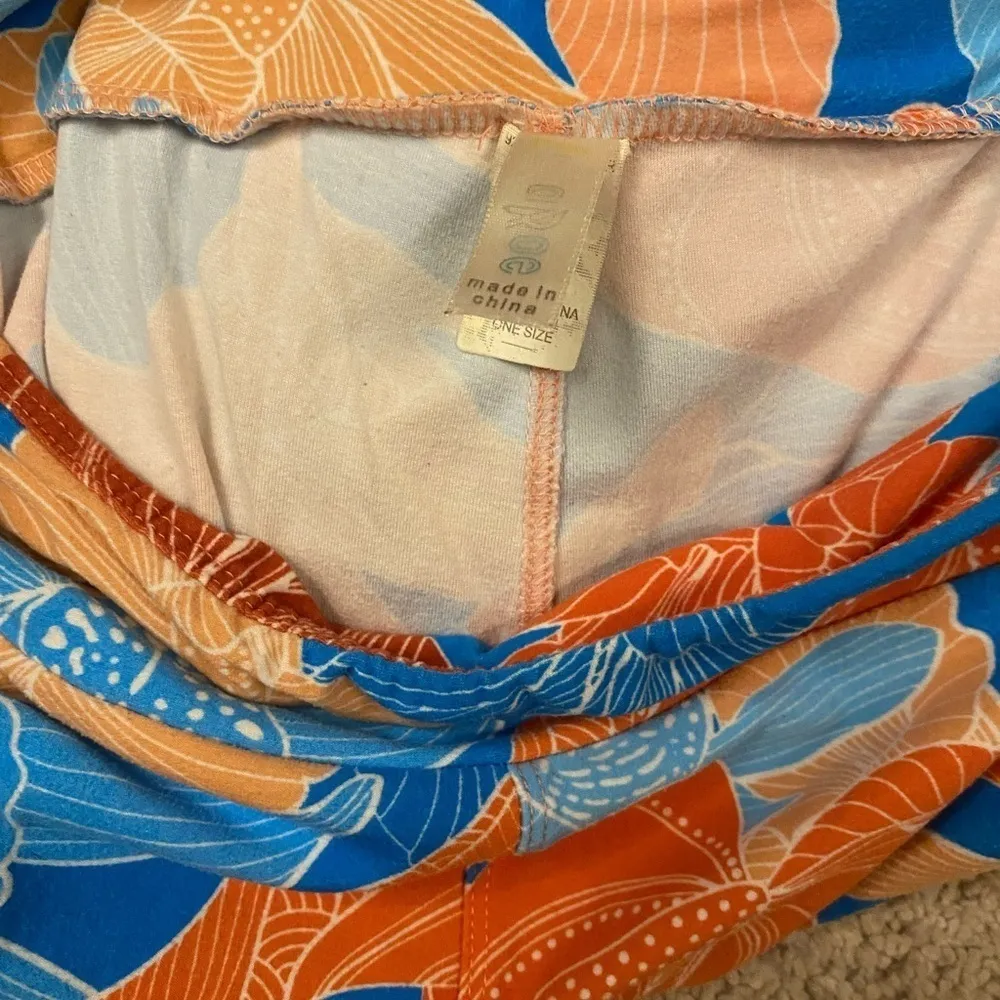 LuLaRoe Colorful Floral Pattern Leggings - Image 4