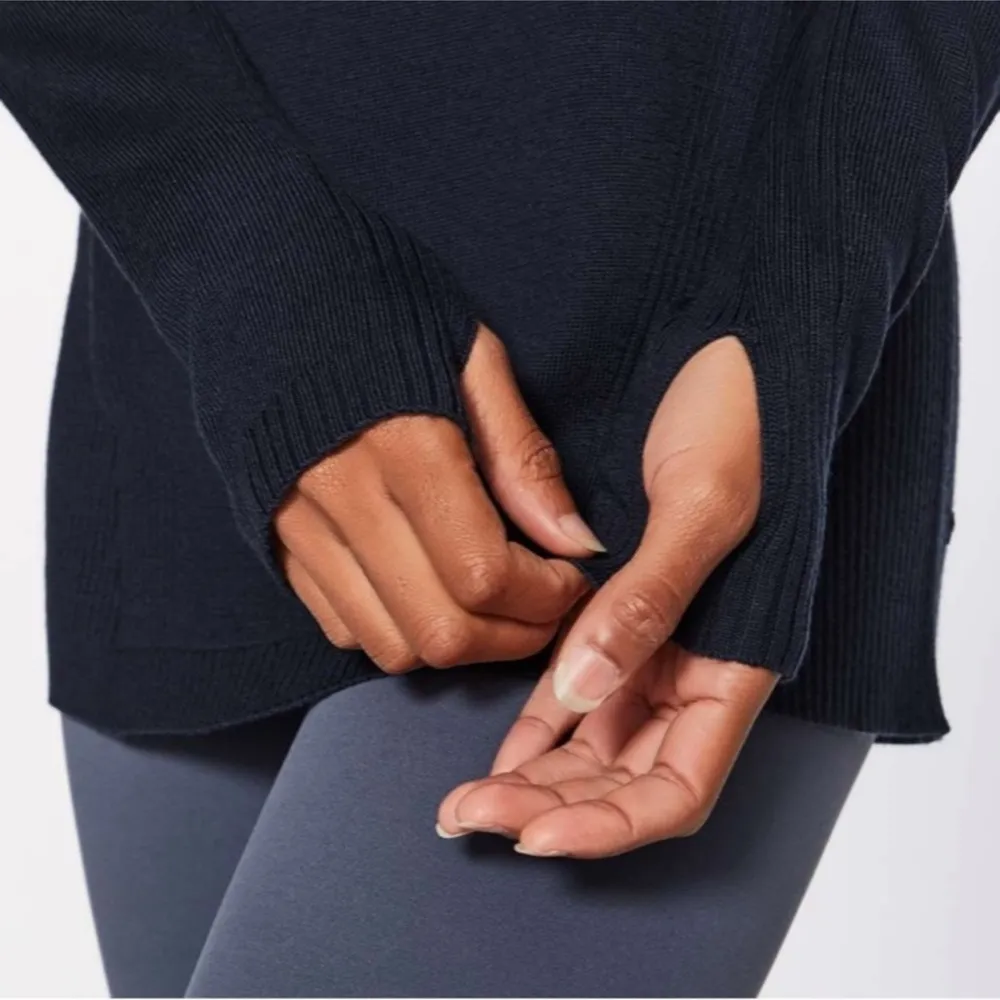 Lululemon  Sweat And Savasana Inkwell (navy blue) size 4 - Image 3