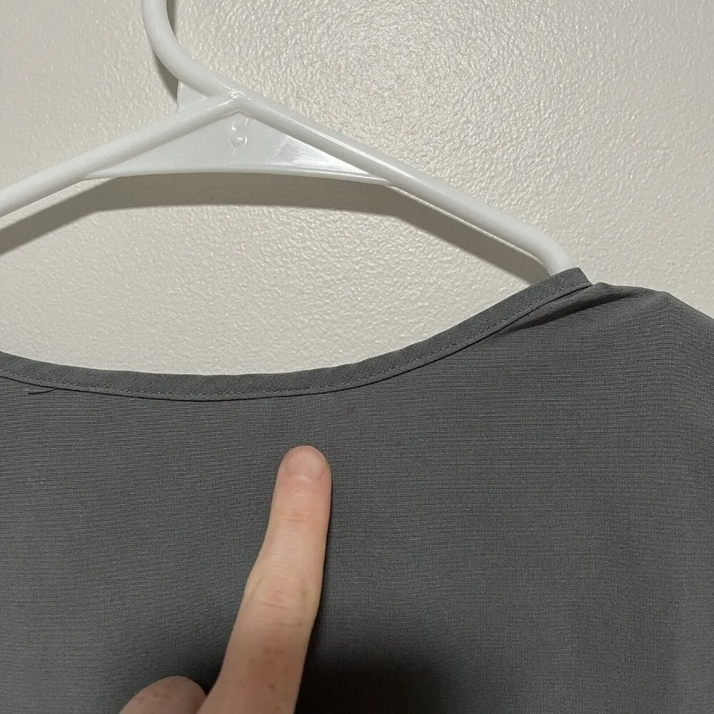 Figs Scrub Set Fionlite Top and Zamora Jogger Pants in Sage Green Size Medium - Image 5