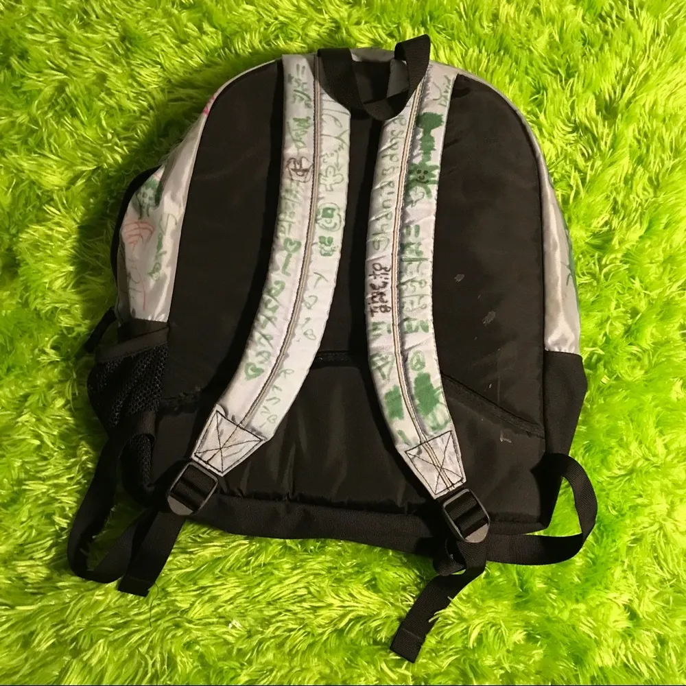 LIGHT BLUE AND BLACK DESIGNED L.L. BEAN BACKPACK - Image 7